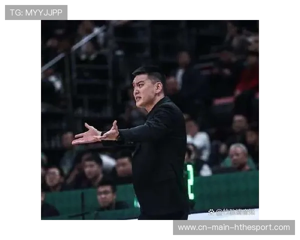 杨鸣回应质疑 球员们憋着一股劲拼搏，杨鸣申请主帅挑战